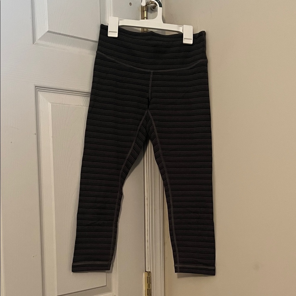Lululemon Athletica Wunder Under Crop II Leggings - Size 4